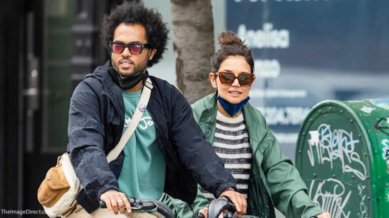 Katie Holmes and Bobby Wooten Dating