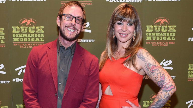 Bassist Scott Shriner