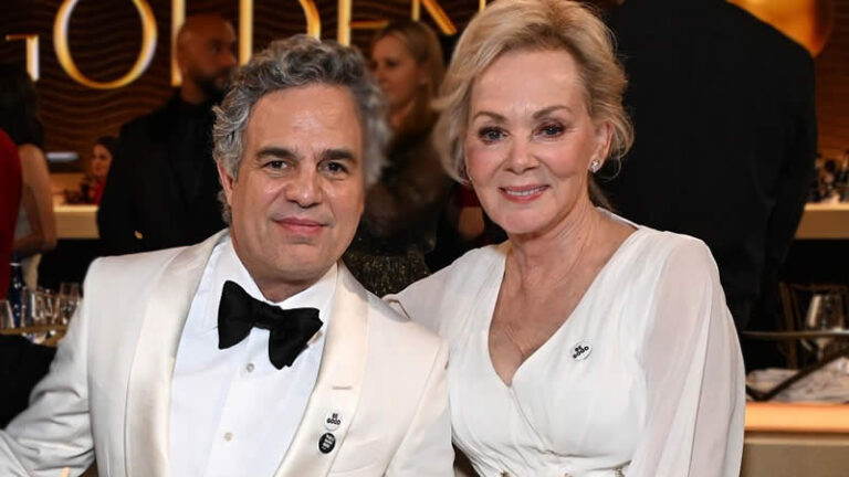 Mark Ruffalo and Jean Smart