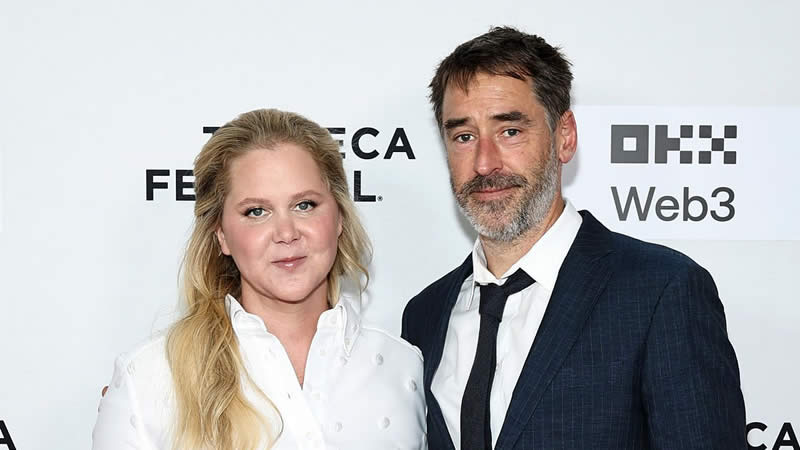 amy schumer with husband