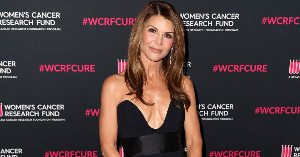 Lori Loughlin attends An Unforgettable Evening at Beverly Wilshire